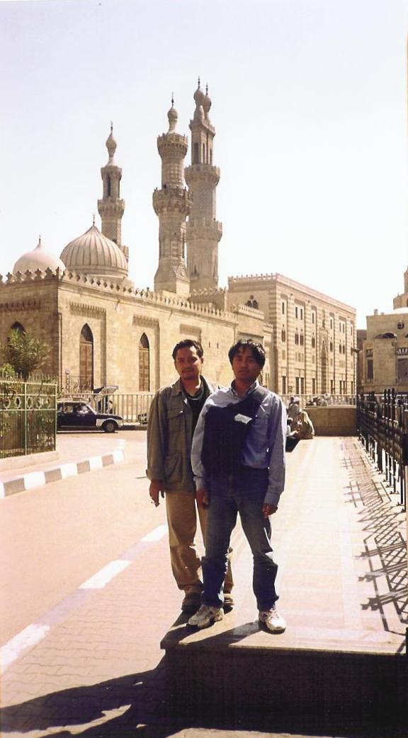 2004, Cairo; Khan Khalili1, in the nearby of the Great Mosque of Al-Azhar.jpg