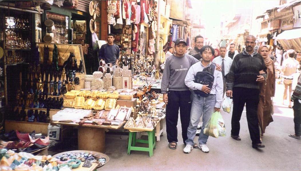 2004, Cairo; Khan Khalili5.jpg